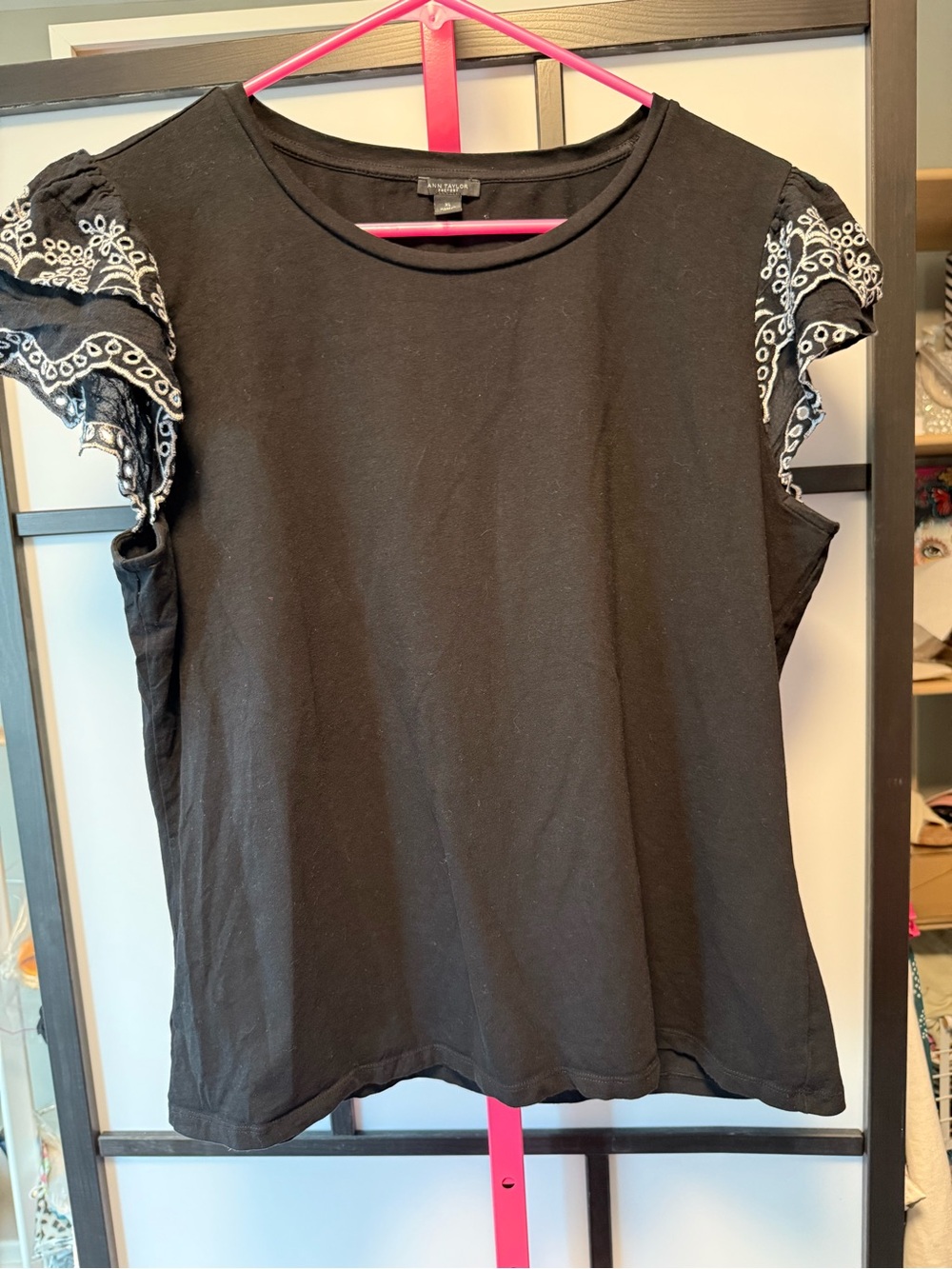 Ann Taylor Factory Embroidered Flutter Sleeve Top | Size XL